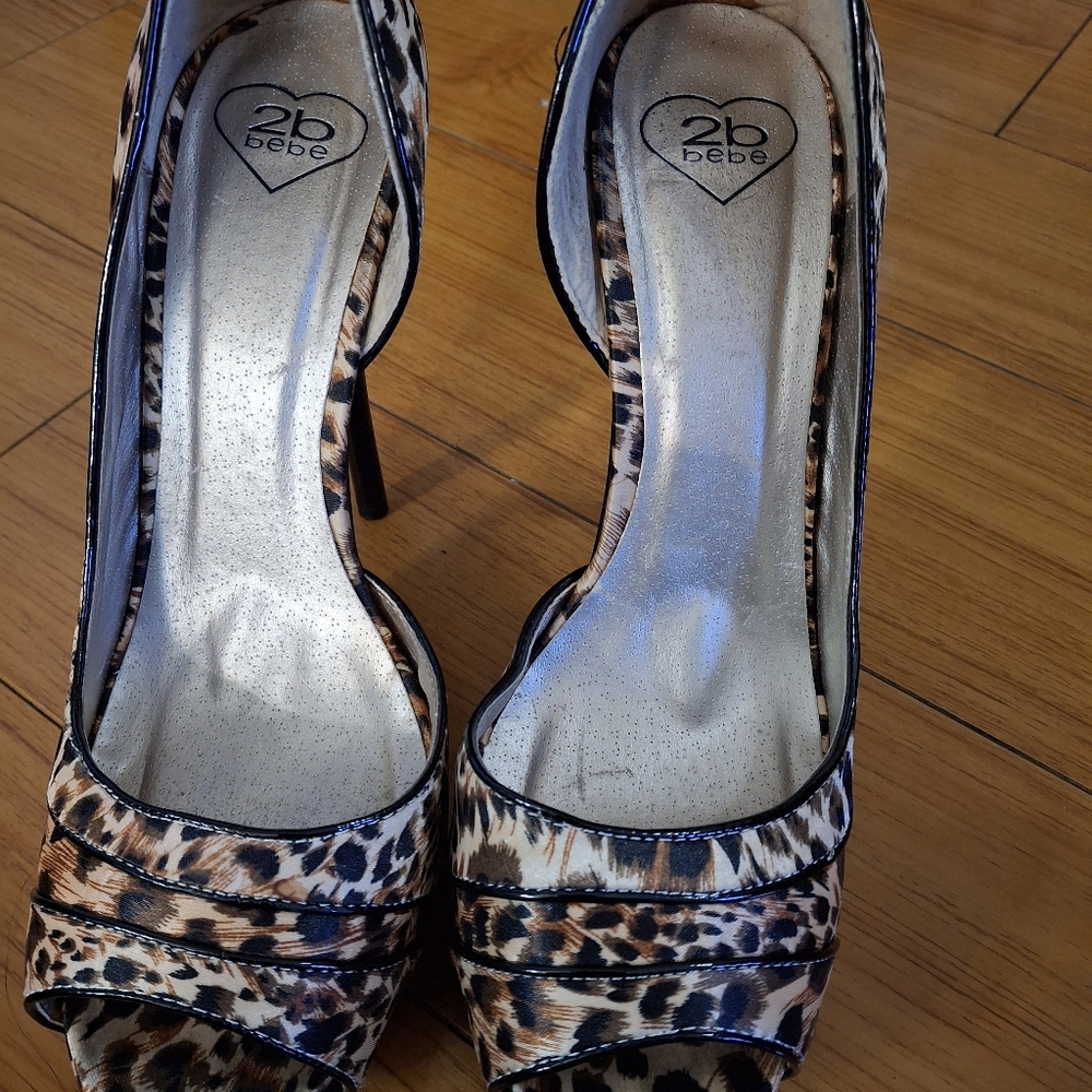 2B Bebe Cheetah Print Heels